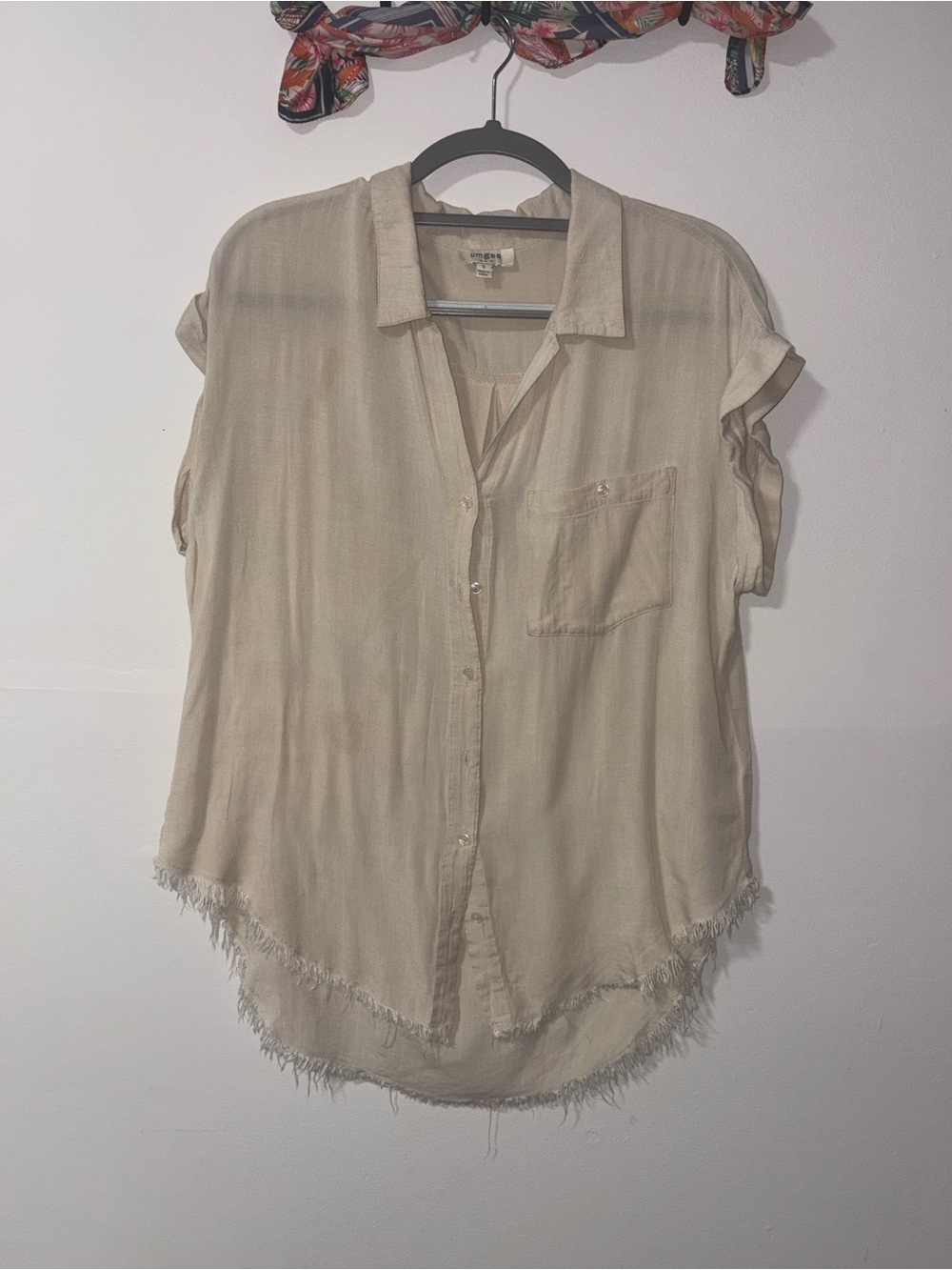 Umgee Cream Short-Sleeve Button-Down Blouse
